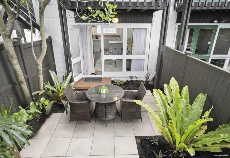 1/533 Manukau Road, Epsom, Auckland - Carousel 2