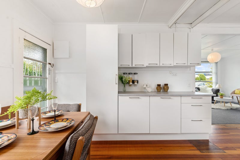 1B Farnworth Avenue, Holdens Bay, Rotorua - Carousel 2