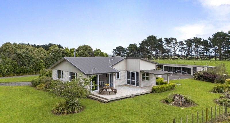 6 Brown Street, Foxton - Carousel 1