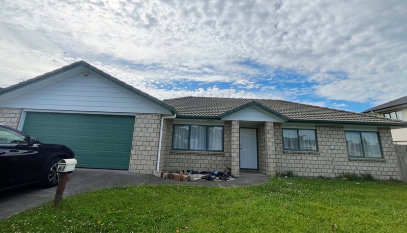 62 Aspiring Avenue, Flat Bush, Auckland - Carousel 1