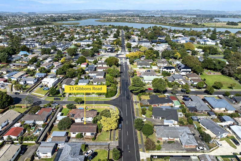 15 Gibbons Road, Weymouth, Auckland - Carousel 18