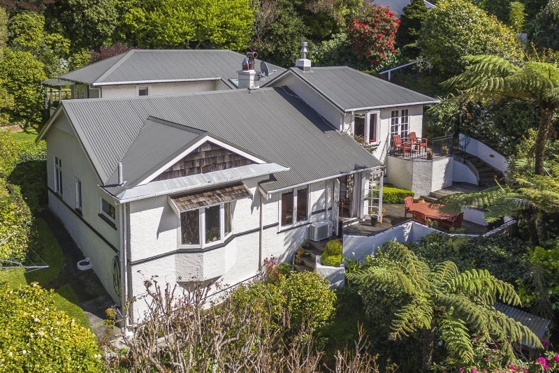76 Barnard Street, Wadestown, Wellington - Carousel 1