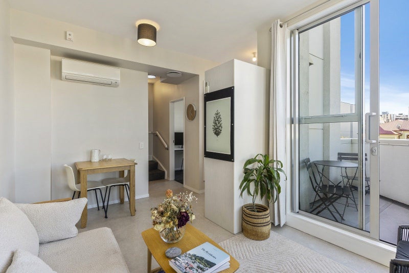 31 Karo Drive, Te Aro, Wellington - Carousel 1