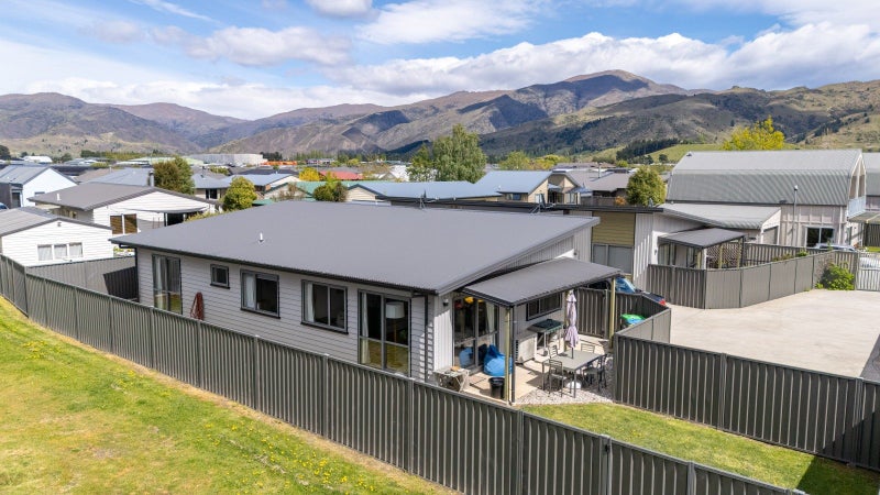 11B Austral Place, Cromwell, Cromwell - Carousel 1