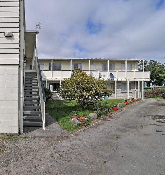 3/19 PIRIE CRES, MOERA, LOWER HUTT - Carousel 2