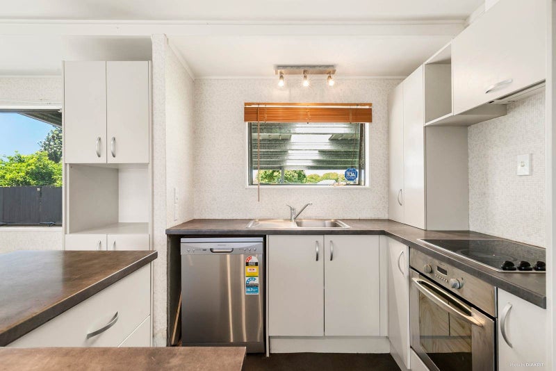 14 Selby Street, Pokeno - Carousel 2