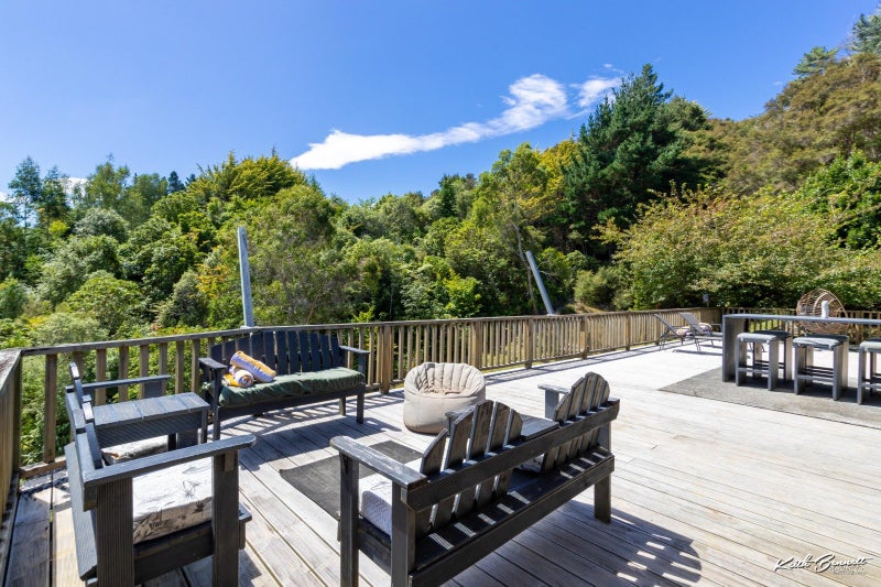 243 Katherine Mansfield Drive, Whitemans Valley - Carousel 1