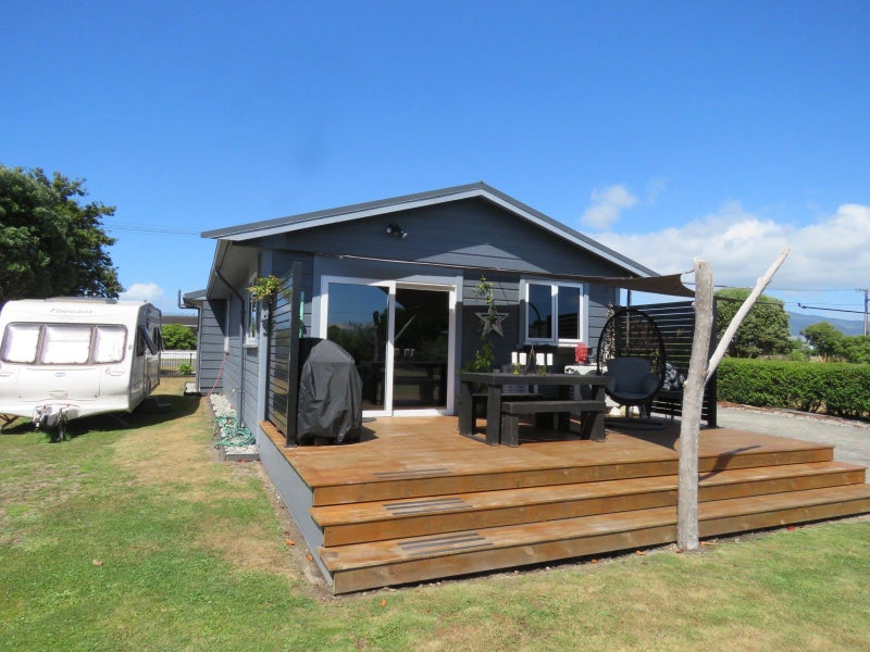 8 Romilly Street, Westport, Westport - Carousel 2