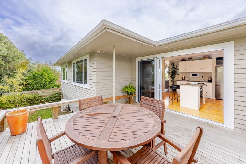 6 Eden Terrace, Waipukurau, Waipukurau - Carousel 1