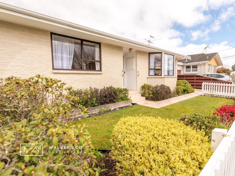 2A JOSEPH GROVE, Elderslea, Upper Hutt - Carousel 2