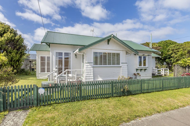 36 Campbell Street, Karori, Wellington - Carousel 1