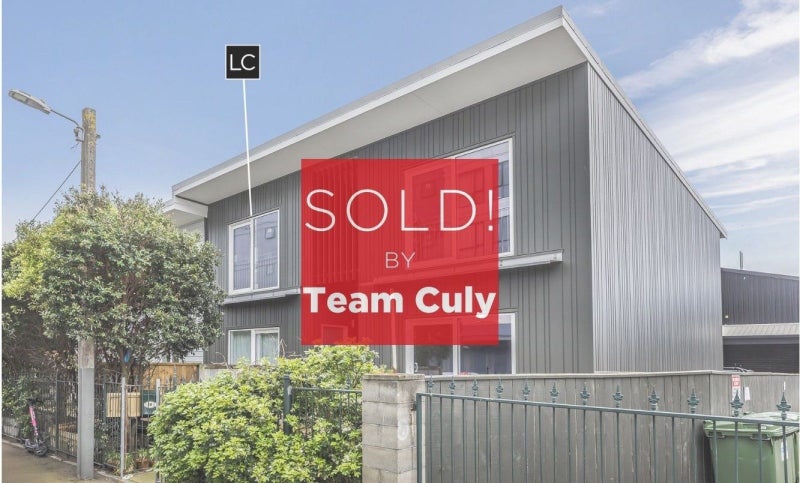 20/3 Kelvin Grove, Te Aro, Wellington - Carousel 1