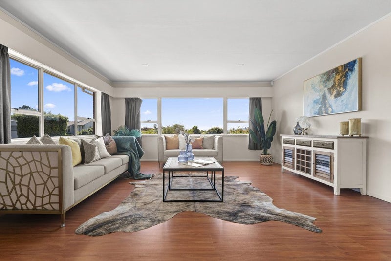 6 Prestige Place, Castor Bay, Auckland - Carousel 2