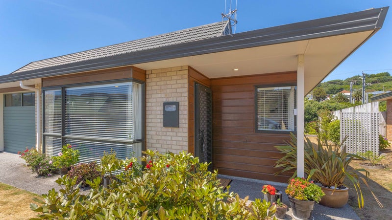 16/42 Main Road, Tawa, Wellington - Carousel 1