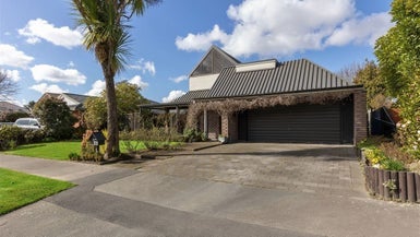 4 Godfrey Place, Ilam, Christchurch - Carousel 1