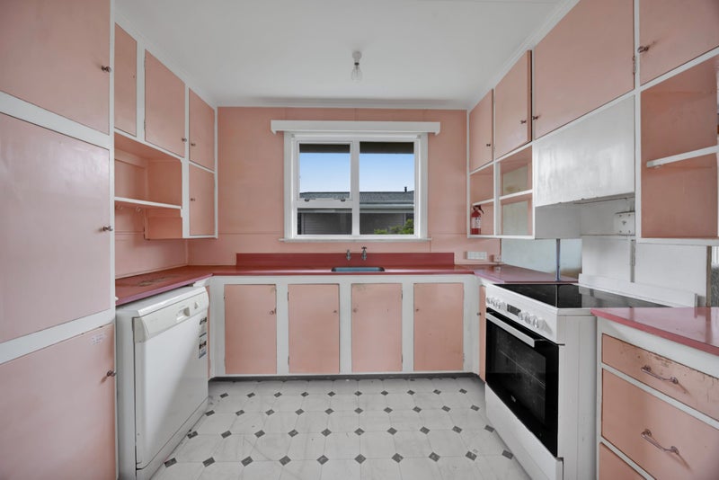 58 Reid Avenue, Hawera - Carousel 2