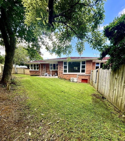 9A Dornwell Road, Mount Roskill, Auckland - Carousel 1