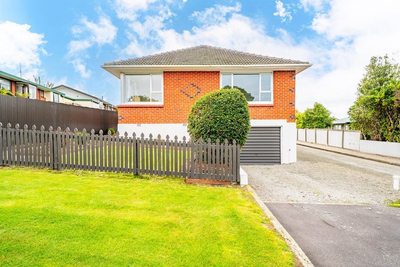 37 Avenue Road, West End, Timaru - Carousel 1