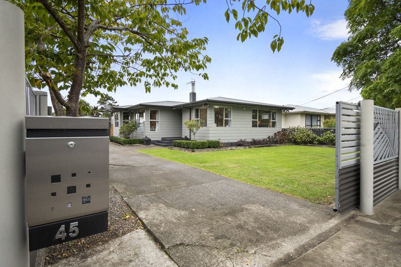 45 Maxwells Line, Awapuni, Palmerston North - Carousel 27