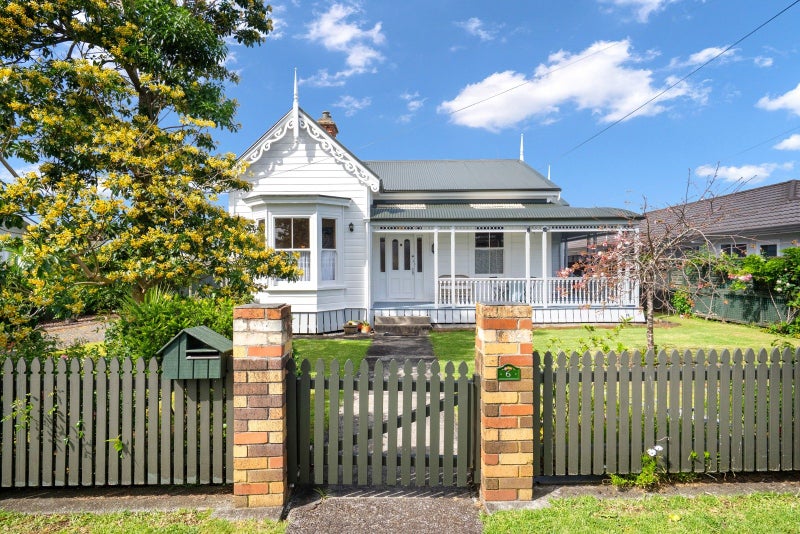 6 Shortland Street, Regent, Whangarei - Carousel 1