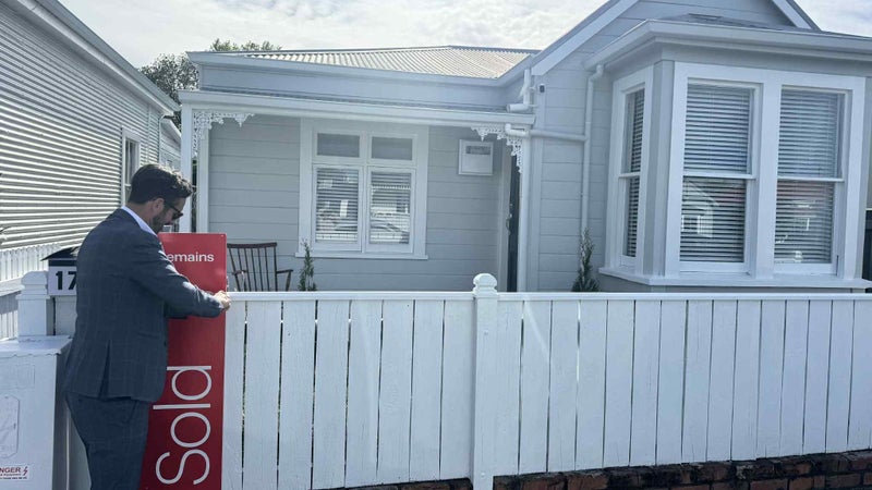 176 Wellesley Road, Napier South, Napier - Carousel 1