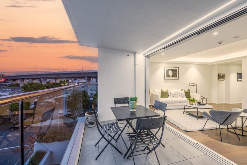 601/85 Nuffield Street, Newmarket, Auckland - Carousel 25