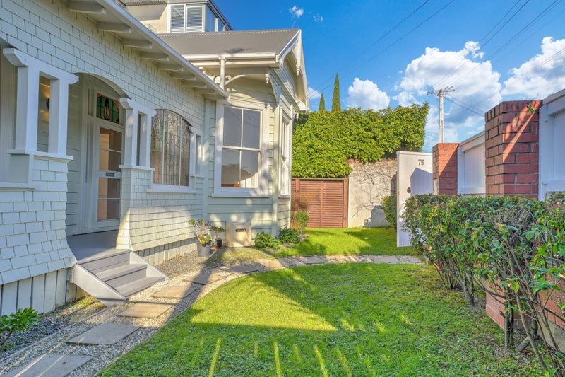75 Gladstone Road, Parnell, Auckland - Carousel 1