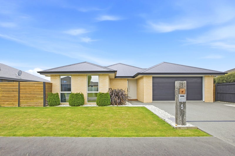 5 Tawton Lane, Rolleston, Rolleston - Carousel 1