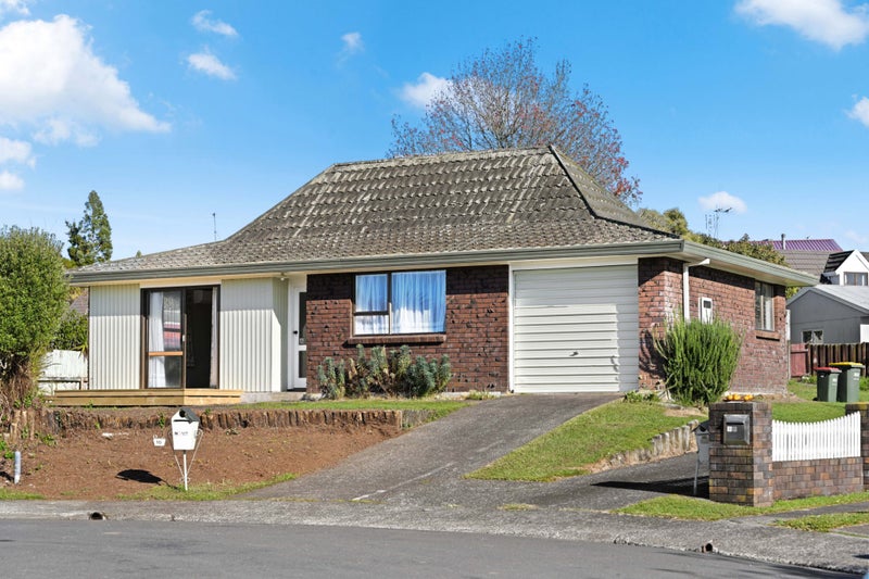 10 Leonard Place, Dinsdale, Hamilton, Waikato - Carousel 1
