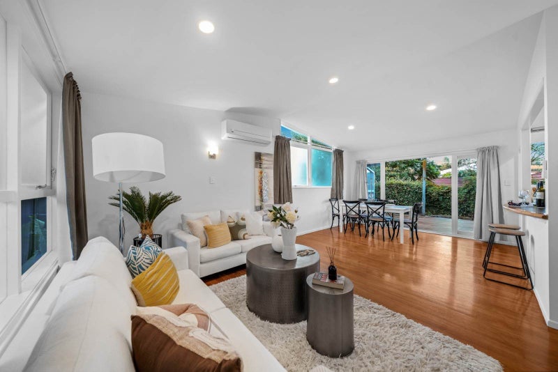 6 Myrtle Street, Morningside, Auckland - Carousel 2