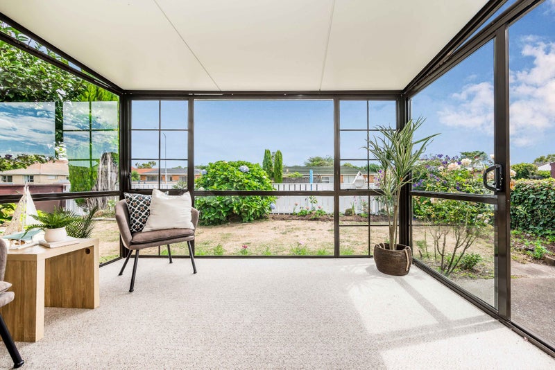 2/100 HILLCREST Road, RAUMATI BEACH, PARAPARAUMU - Carousel 2