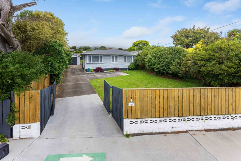 296 Main Highway, Otaki - Carousel 1