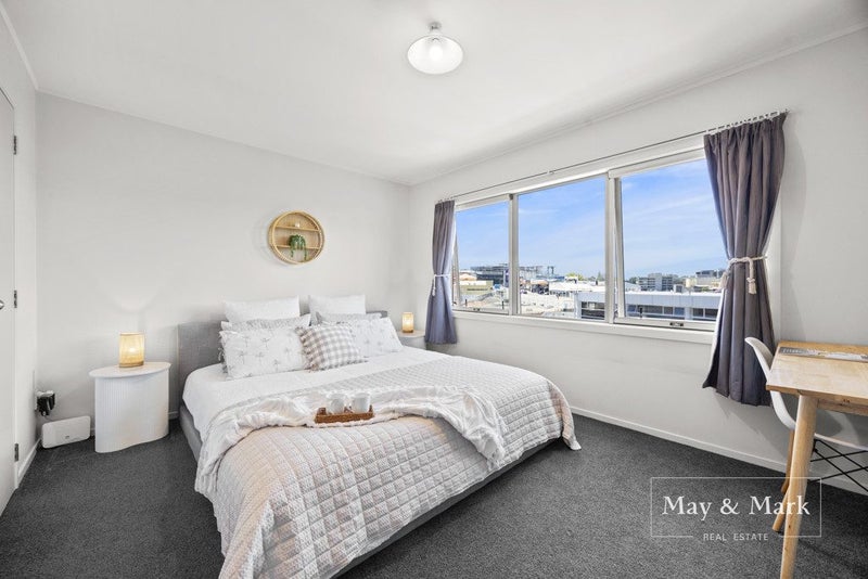 13/1 Akiraho Street, Mount Eden, Auckland - Carousel 2