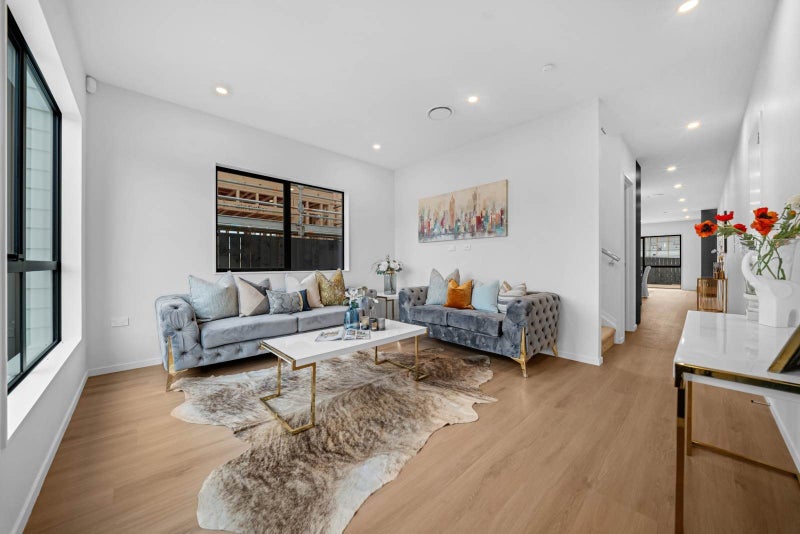 53 Derbyshire Lane, Karaka, Papakura - Carousel 2