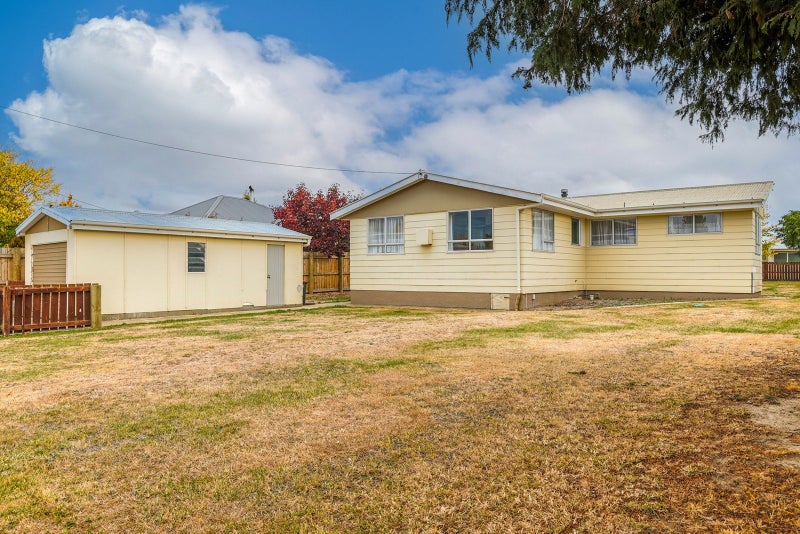 25 Pery Street, Ranfurly, Ranfurly - Carousel 16