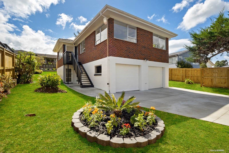 24 Merton Road, Saint Johns, Auckland - Carousel 1