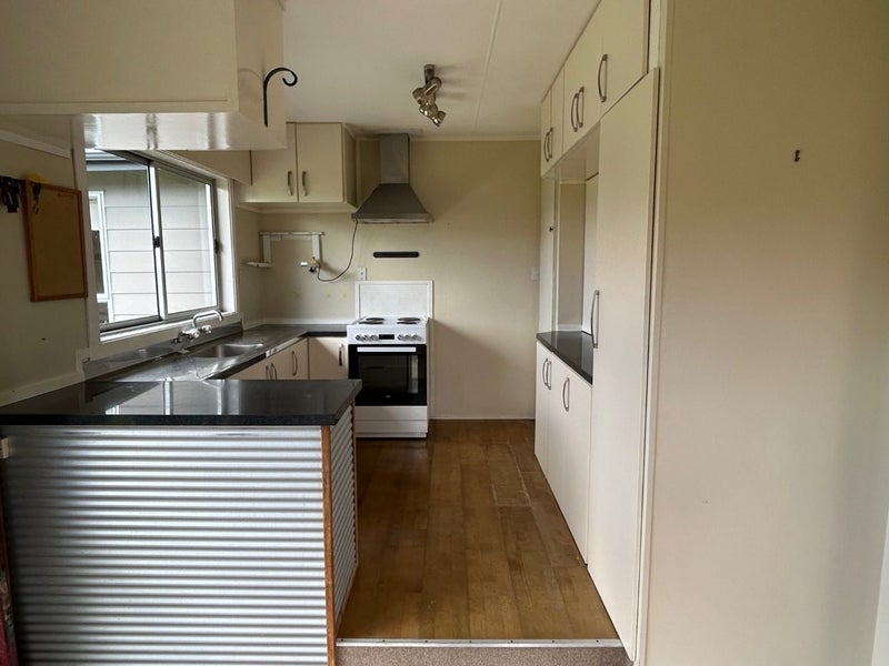 150A Peel Street, Westport, Westport - Carousel 2