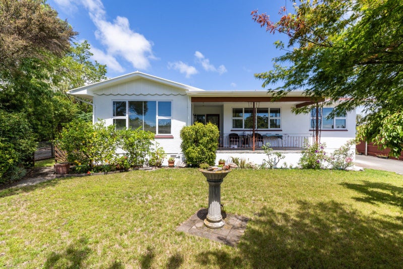 27 Saint Hill Lane, Havelock North - Carousel 1