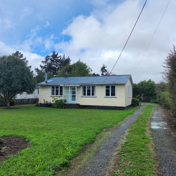 23 Stanly Street, Eketahuna - Carousel 1