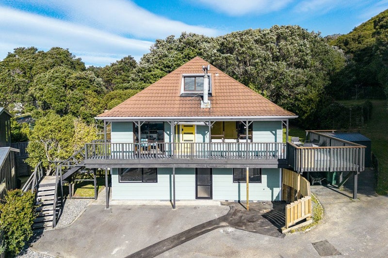 14 Longitude Place, Whitby, Porirua - Carousel 1