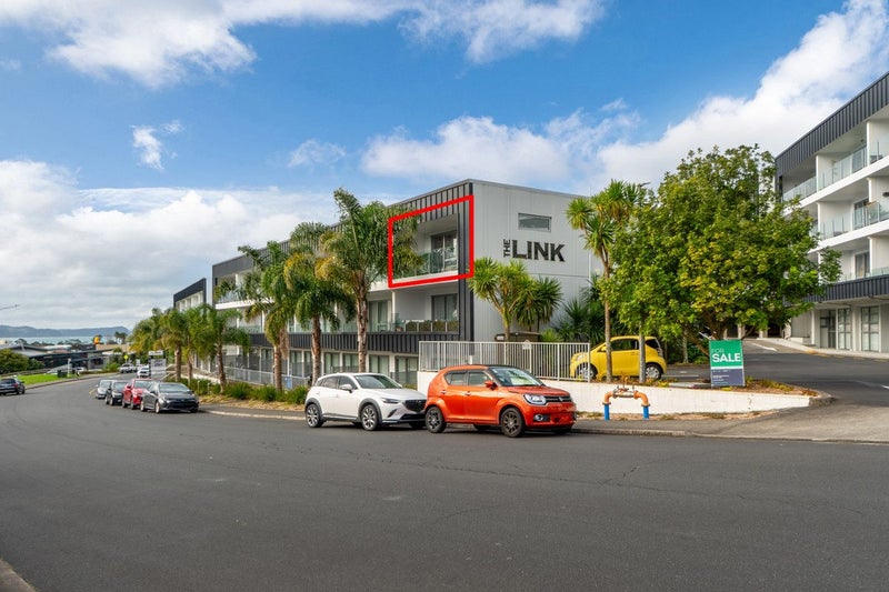 211/17 Link Crescent, Stanmore Bay, Whangaparaoa - Carousel 1
