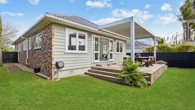 42B Arabi Street, Sandringham, Auckland - Carousel 1