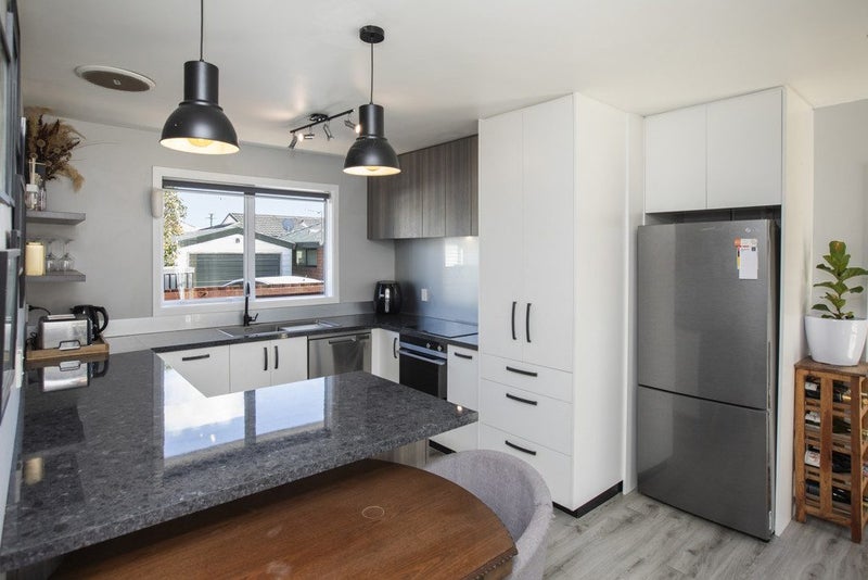 4 Reginald Street, Burwood, Christchurch - Carousel 2