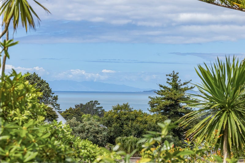 23 Coromandel Crescent, Mairangi Bay, North Shore City, Auckland - Carousel 1