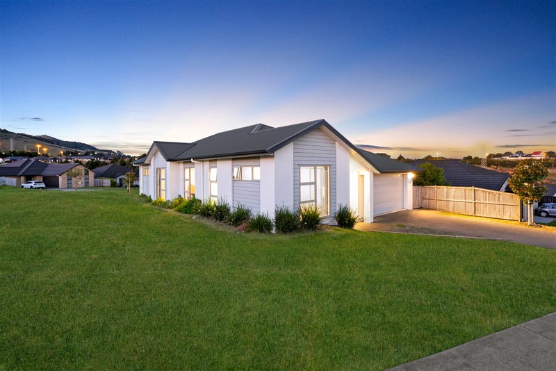2 Muirhill Place, Pokeno - Carousel 1