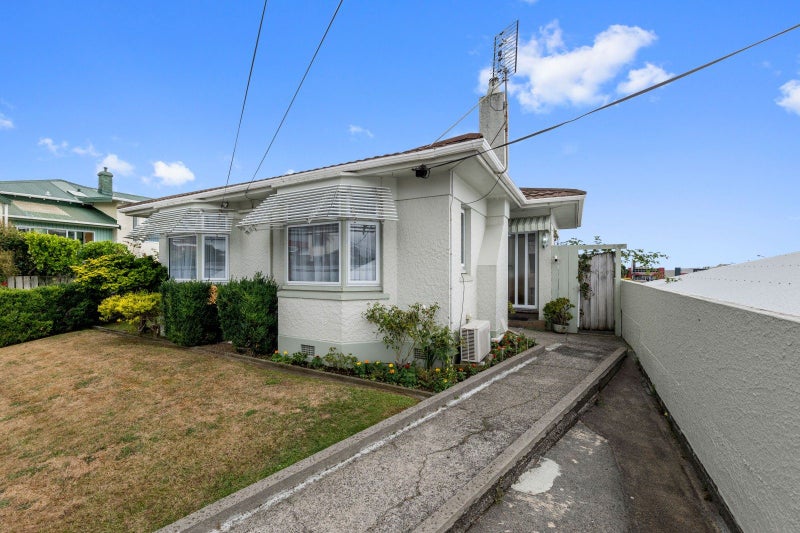 47 Lemon Street, New Plymouth - Carousel 1