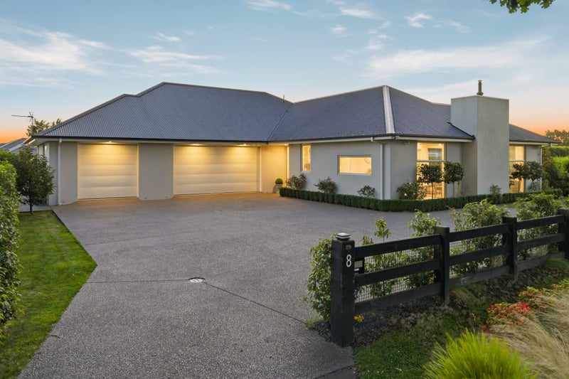 8 Oaks Drive, Lincoln, Lincoln - Carousel 2