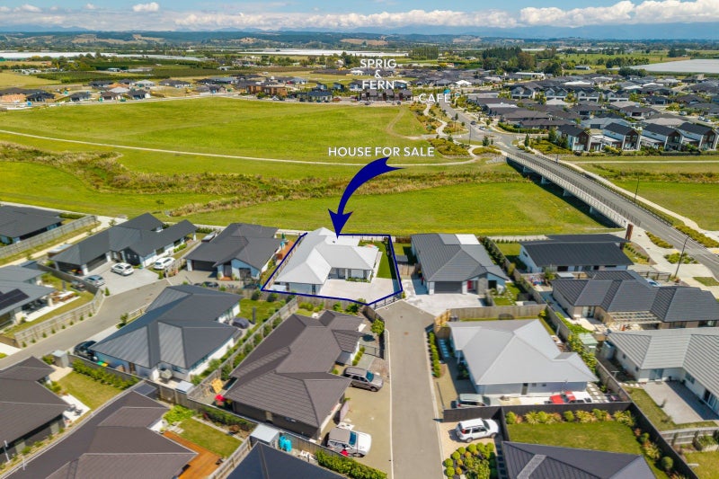 12 Woodley Road, Richmond, Richmond - Carousel 2