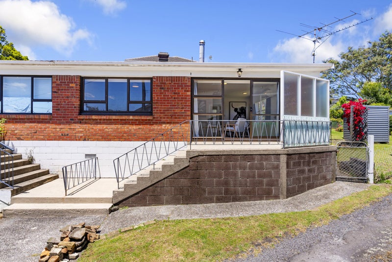 2/91 Trafalgar Street, Onehunga, Auckland - Carousel 2