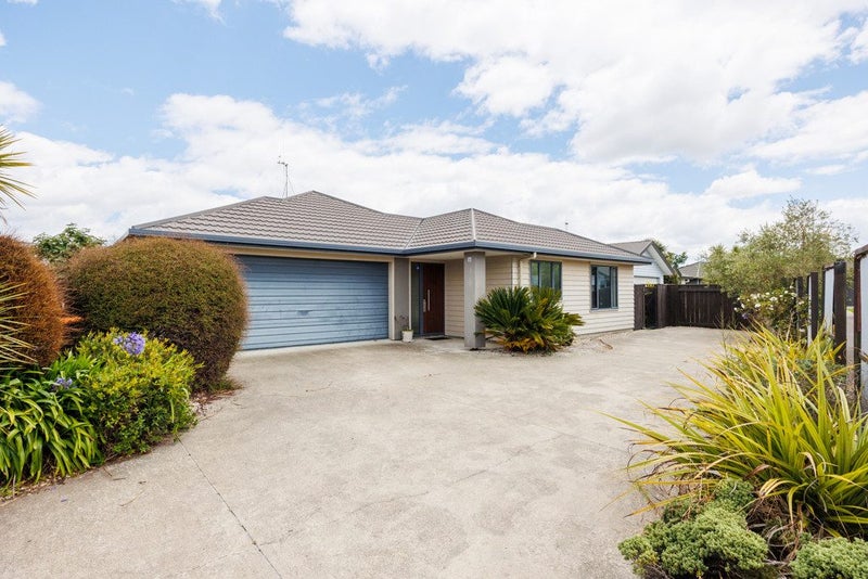 9 Angelina Way, Kelvin Grove, Palmerston North - Carousel 1